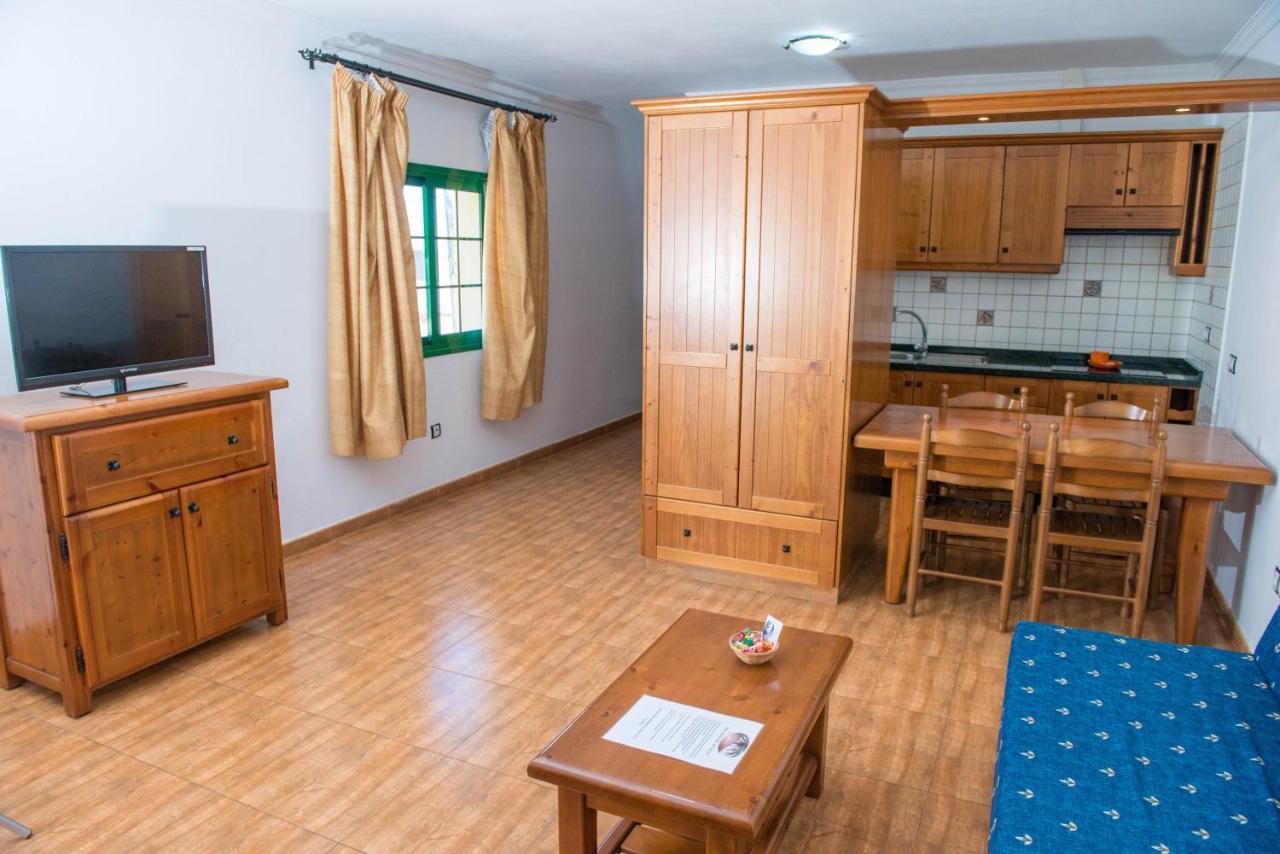 Apartamentos La Palmera 弗龙特拉 外观 照片